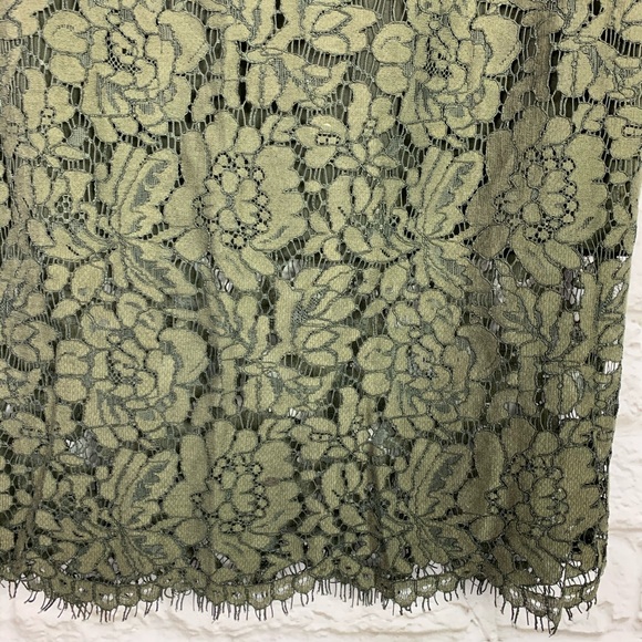 Diane Von Furstenberg Glimmer Lace Pencil Skirt 2 - Picture 5 of 12